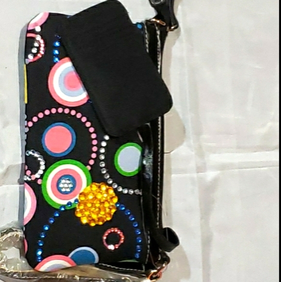 Ladies Wristlet Bag Black Multicolored Circles NWT - Picture 4 of 6